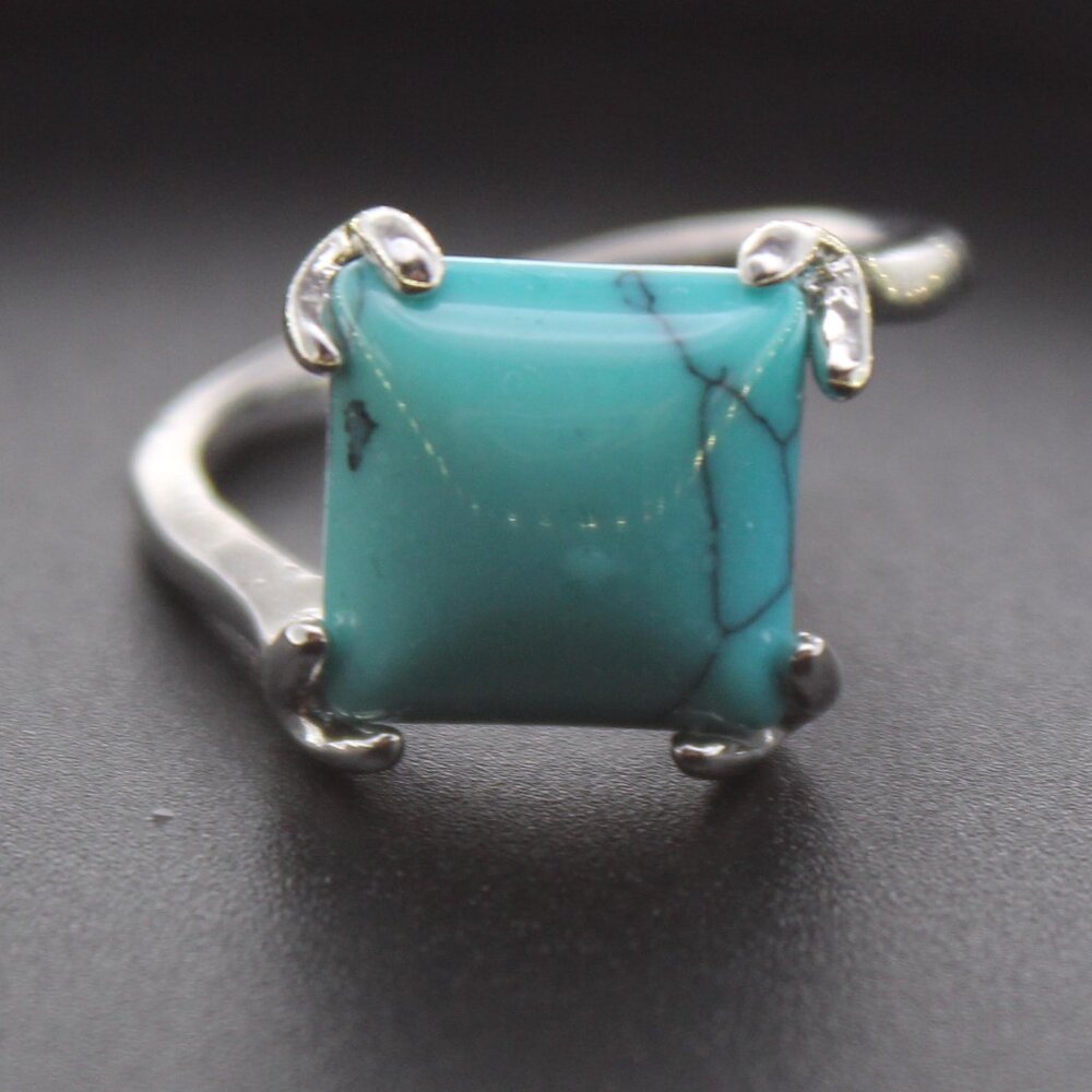 124258-US 10.5 Square Blue Ring Stone.